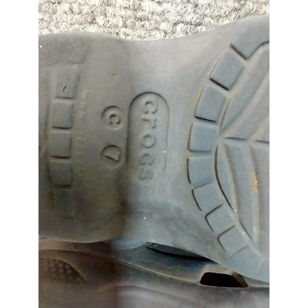Crocs Classic Clog Kids Size C7 Navy Blue Jibbitz Charms Bluey Bus Sports